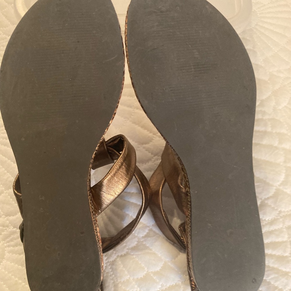 Guess sandals, Bronze 7.5 - Picture 7 of 7